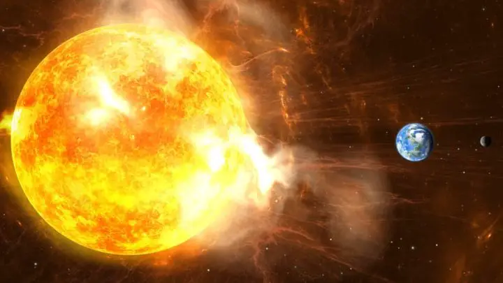 coronal mass ejection solar flare hitting earth