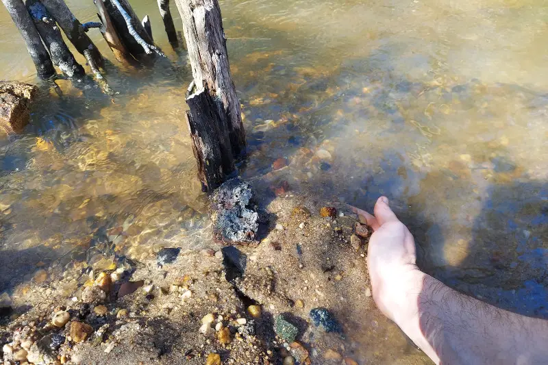 creating the walls of the stone weir