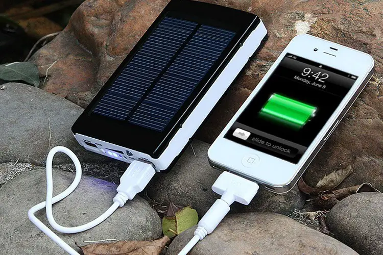 Phone charge with solar charger
