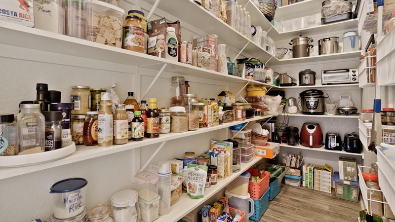 prepper pantry